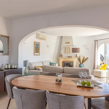 Costa Del Cielo By Abahana فيلة *